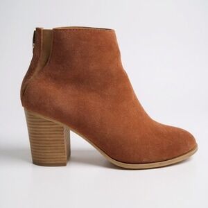 Brown Women's Suede Block‎ Heels Ankle Booties Size 8.5